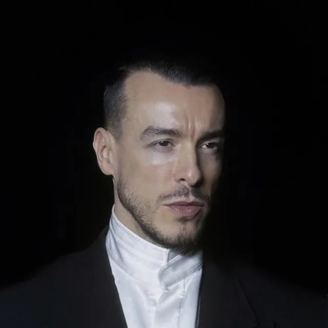 Cem Adrian fotoğrafı