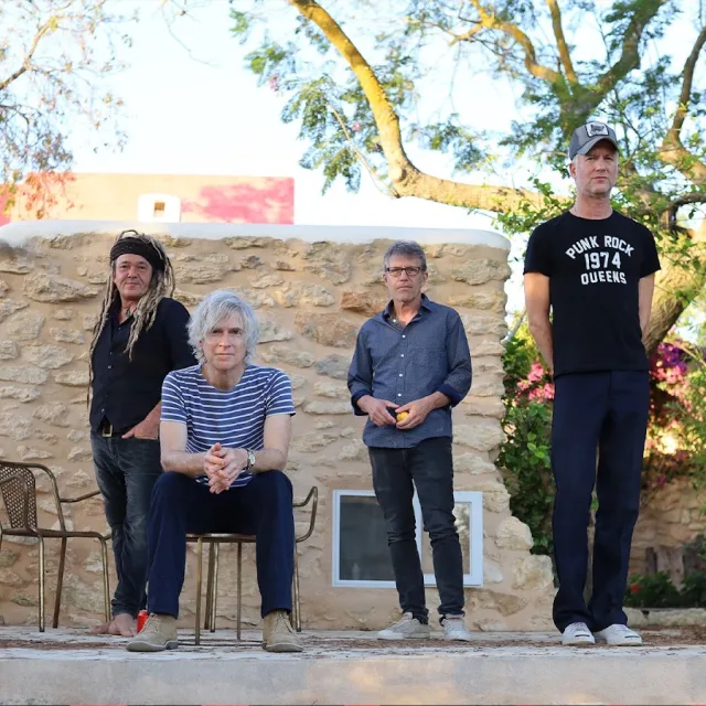 Nada Surf fotoğrafı